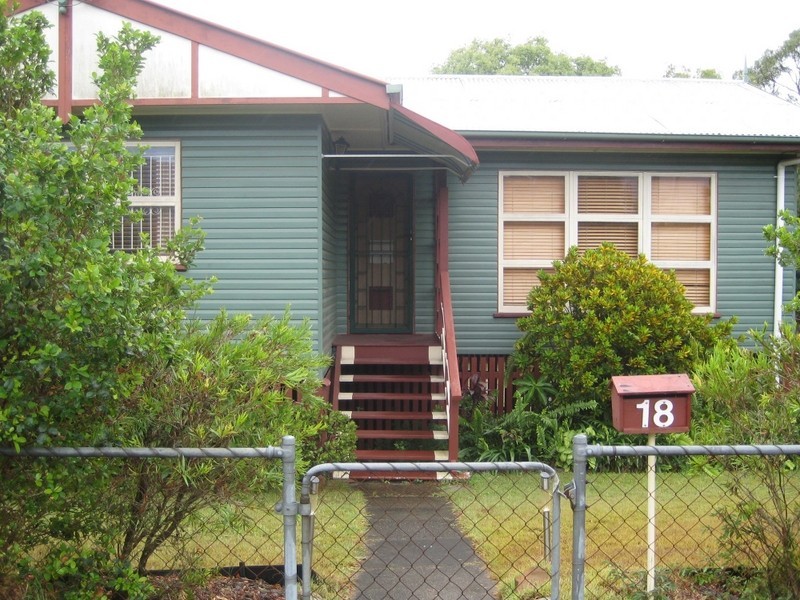 18 PEVNY ST, Salisbury QLD 4107
