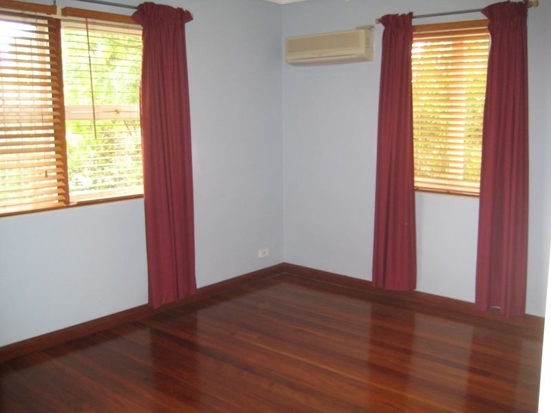 18 PEVNY ST, Salisbury QLD 4107