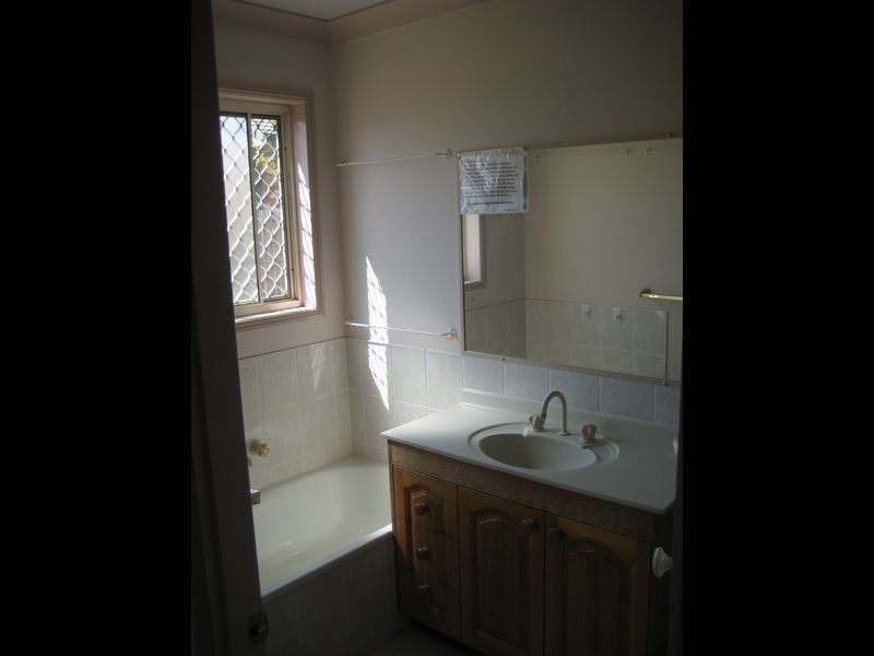 6 Allarton Street, Coopers Plains QLD 4108