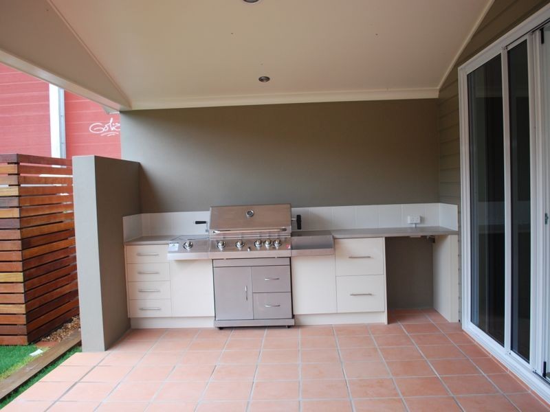 5 Caroline Street, Paddington QLD 4064