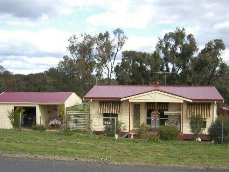 1 Racecreek Road, Young NSW 2594