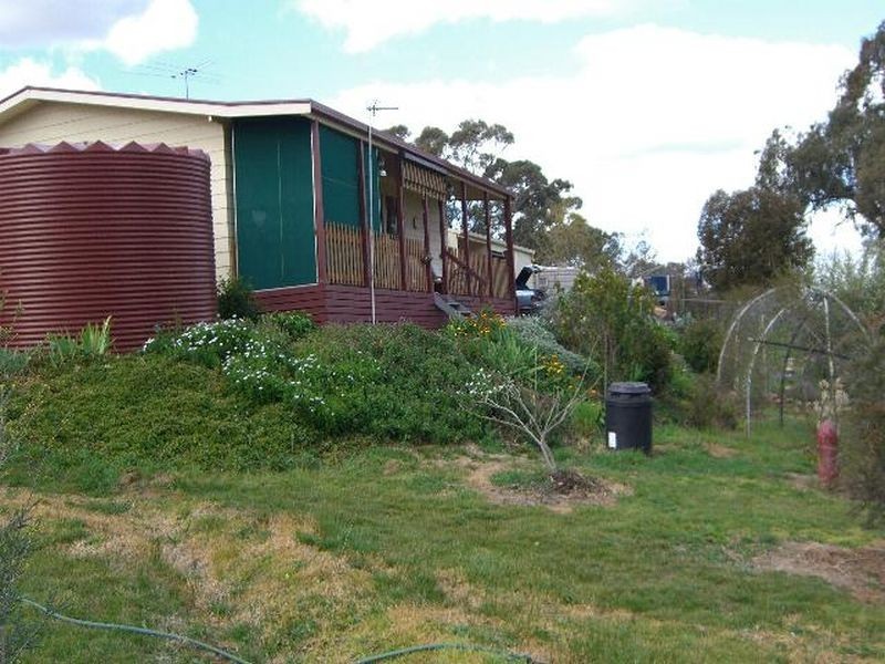 1 Racecreek Road, Young NSW 2594