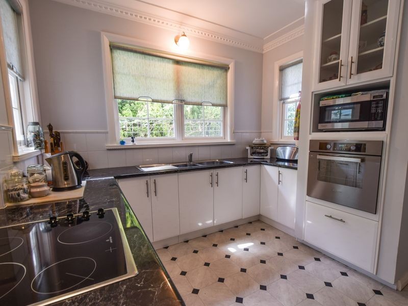 23 Fontenoy Street, Young NSW 2594