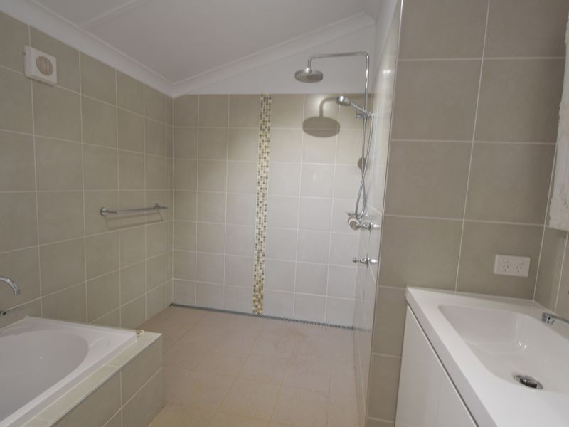 84 Wombat Street, Young NSW 2594