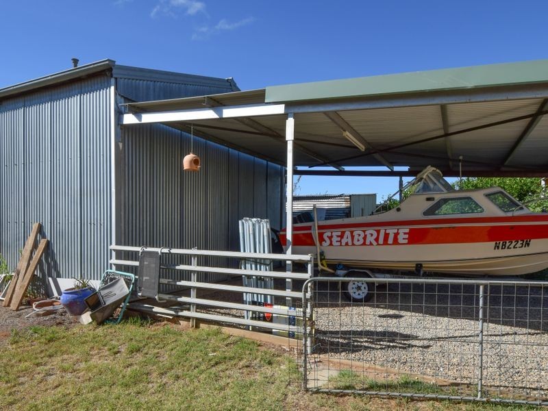 84 Wombat Street, Young NSW 2594