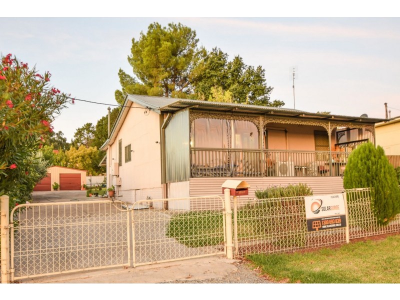 157 Edwards Street, Young NSW 2594