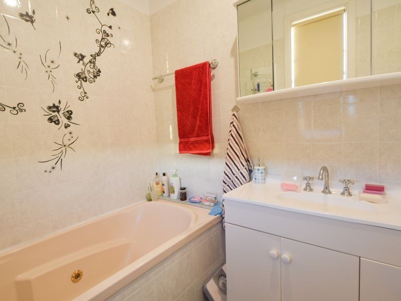 157 Edwards Street, Young NSW 2594