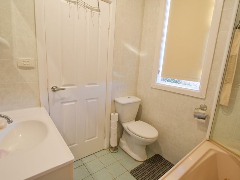 157 Edwards Street, Young NSW 2594