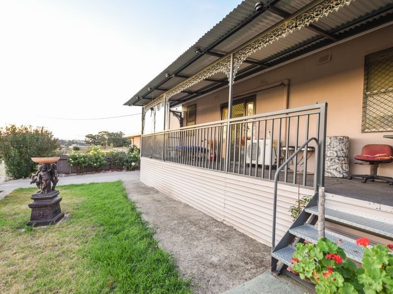 157 Edwards Street, Young NSW 2594