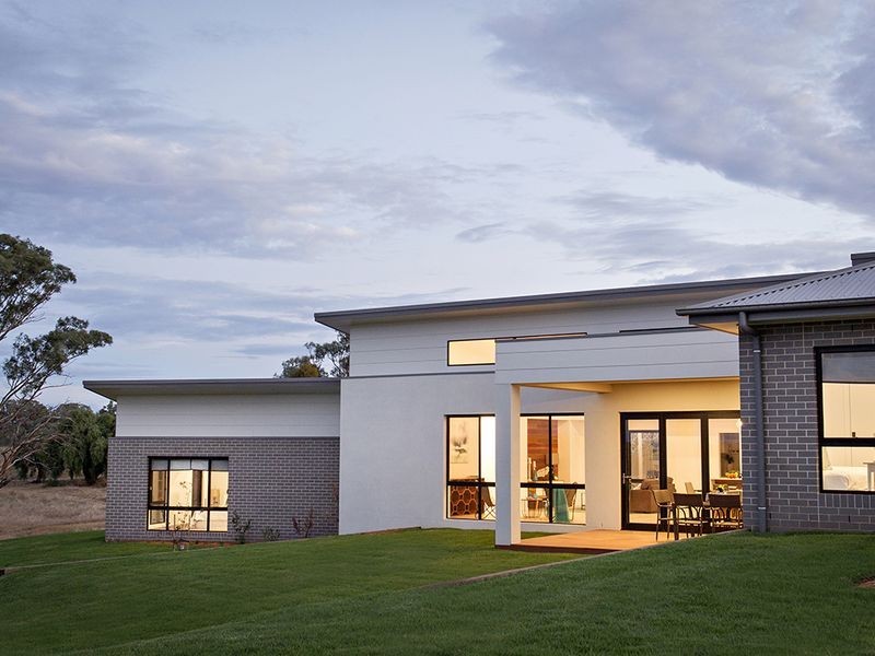 14 Matilda Place, Young NSW 2594