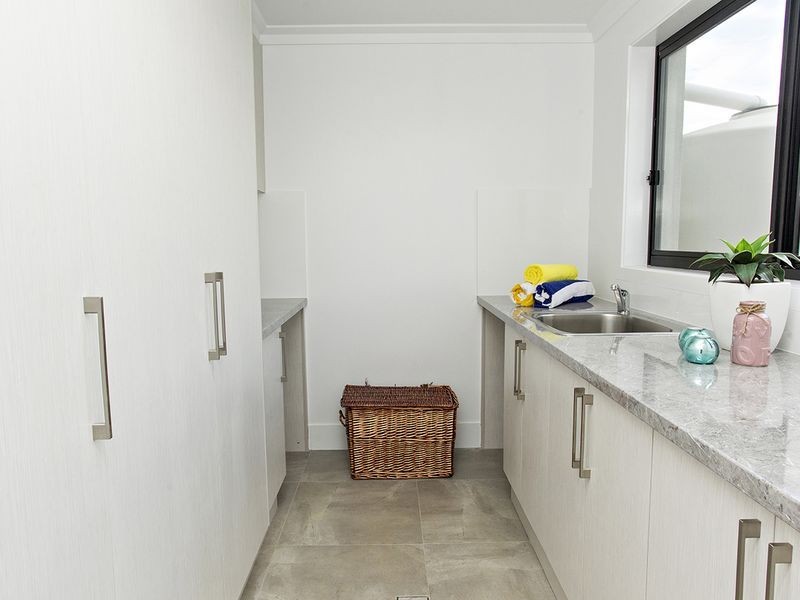 14 Matilda Place, Young NSW 2594