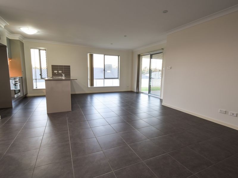5 Jordan Place, Young NSW 2594