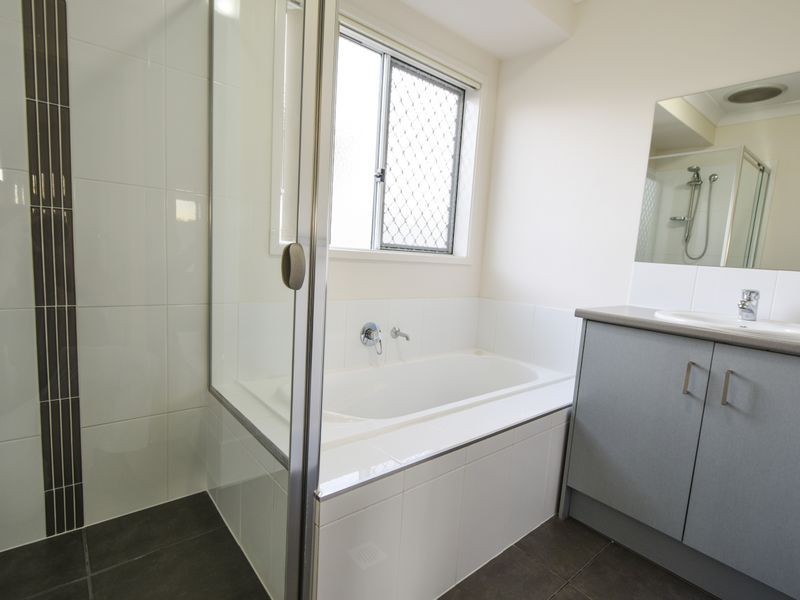 5 Jordan Place, Young NSW 2594
