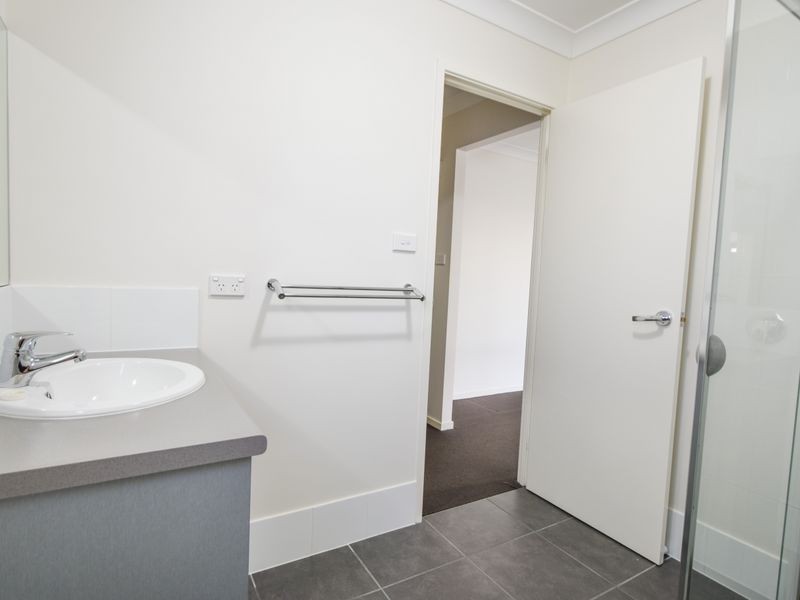 5 Jordan Place, Young NSW 2594