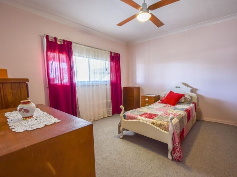 7 Currawong Street, Young NSW 2594