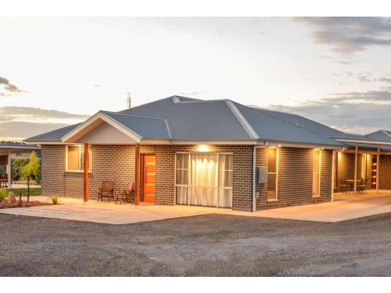 109 Dananbilla Drive, Young NSW 2594