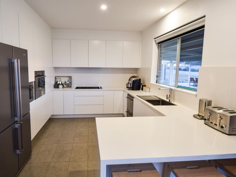 109 Dananbilla Drive, Young NSW 2594