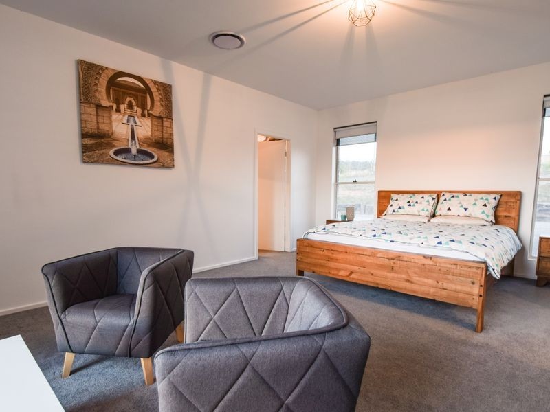 109 Dananbilla Drive, Young NSW 2594