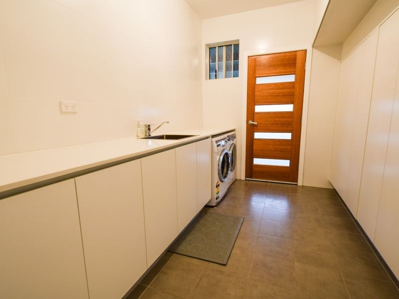 109 Dananbilla Drive, Young NSW 2594