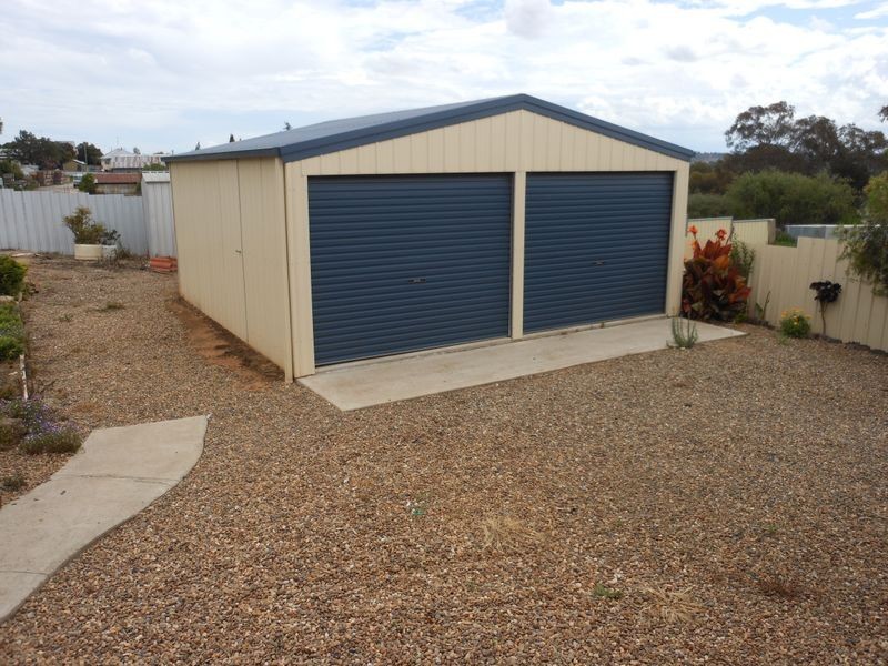 26 William Street, Young NSW 2594