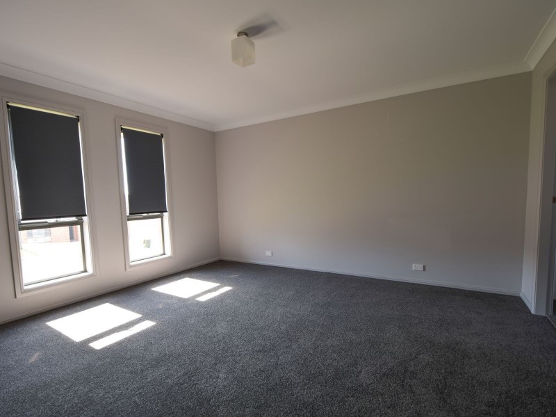 68 Jordan Place, Young NSW 2594