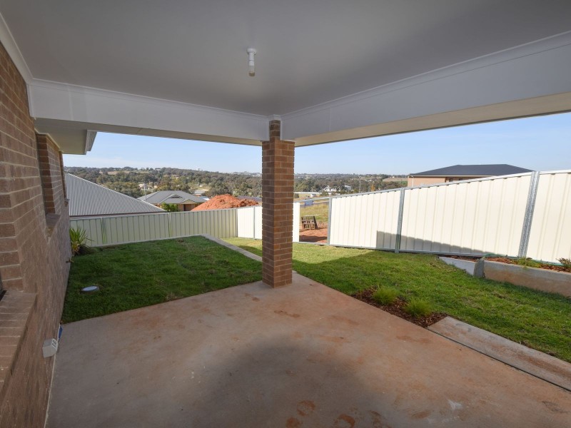 68 Jordan Place, Young NSW 2594