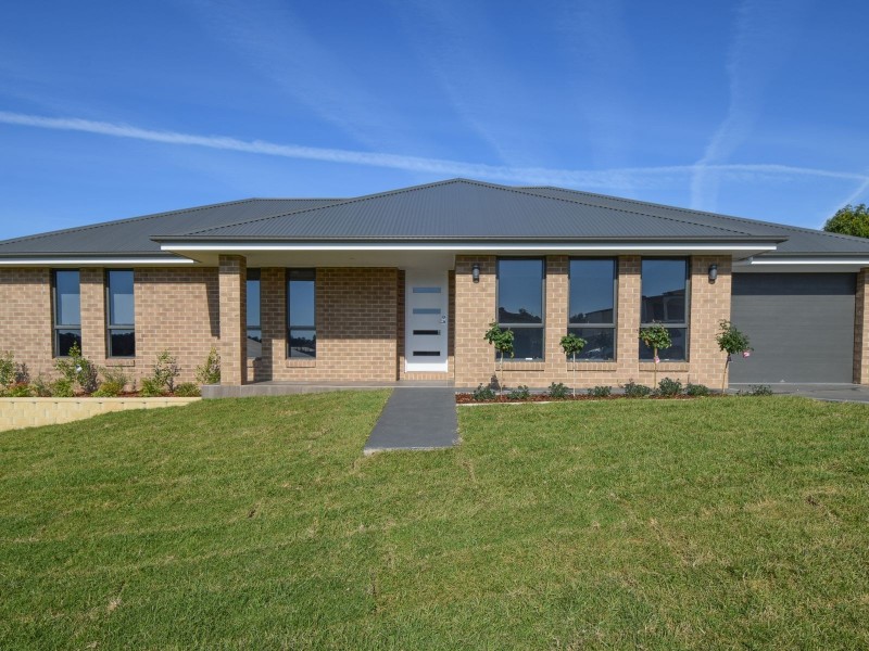 68 Jordan Place, Young NSW 2594