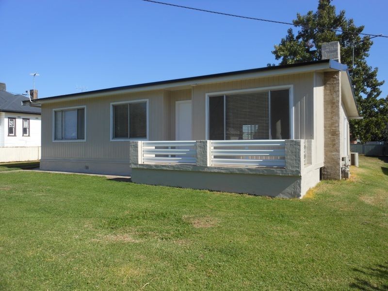 29 Thornhill Street, Young NSW 2594