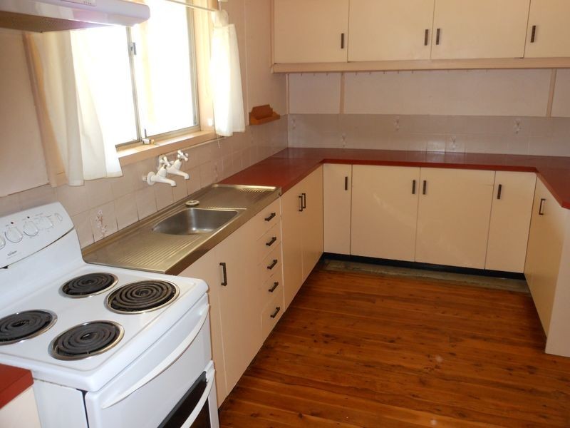 23 Spring Street, Young NSW 2594