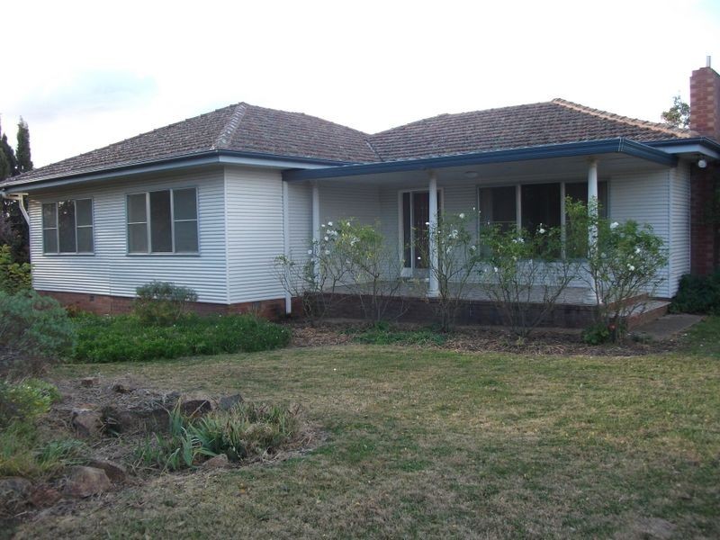 01 Old Forbes Road, Young NSW 2594