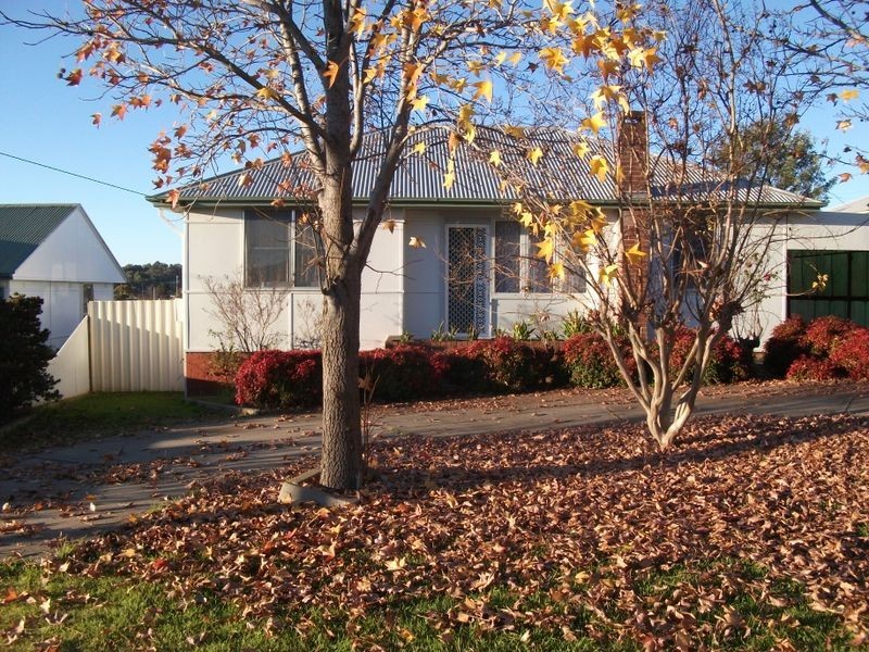 119 Berthong Street, Young NSW 2594