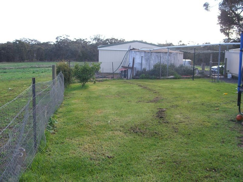 619 Olympic Highway, Young NSW 2594