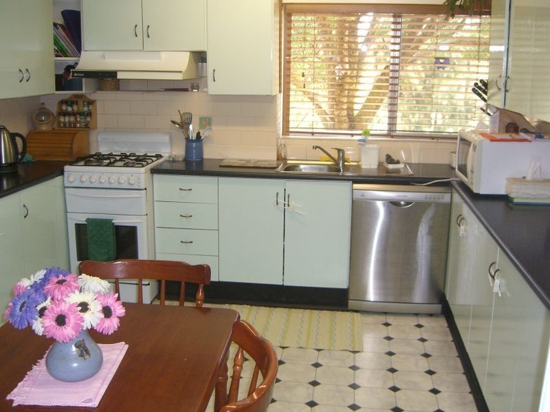 619 Olympic Highway, Young NSW 2594