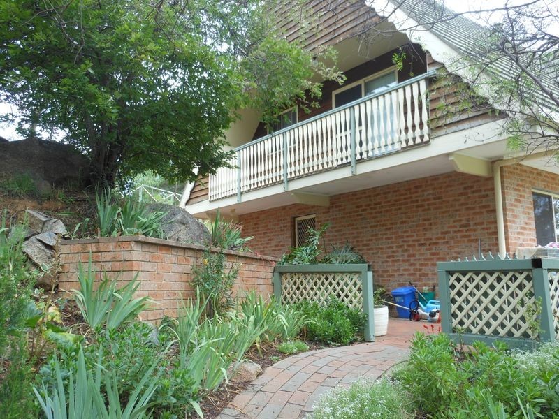 63 Victoria Gully Road, Young NSW 2594