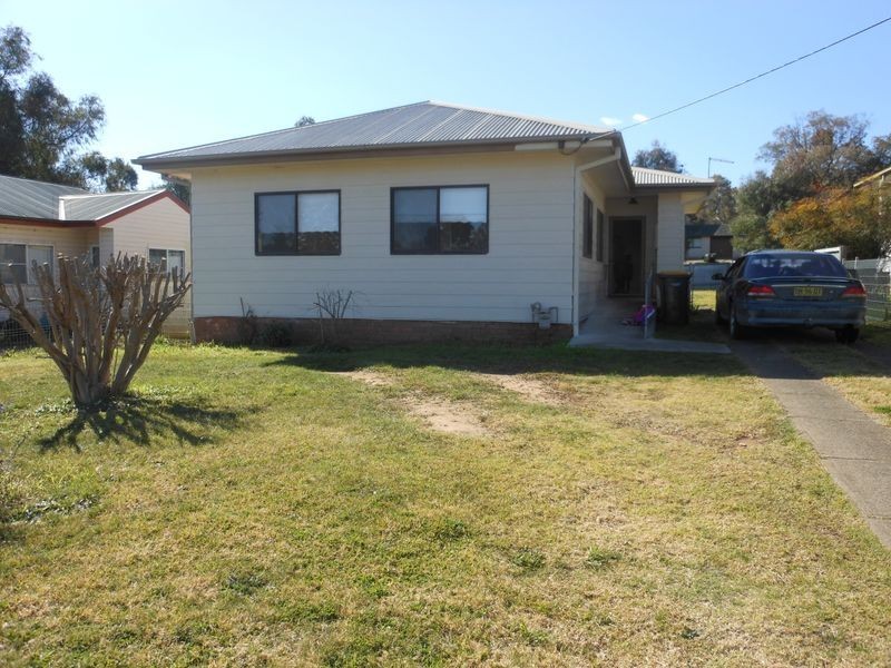 17 Musgrave Street, Young NSW 2594