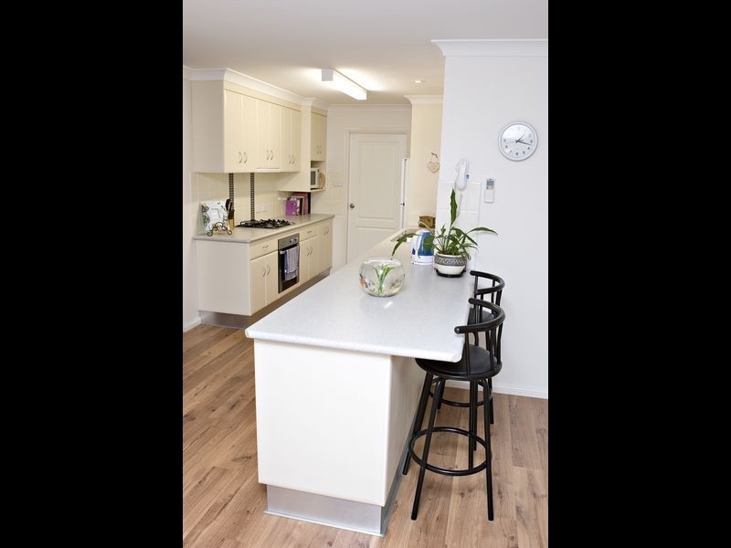 9 Hambrook, Young NSW 2594