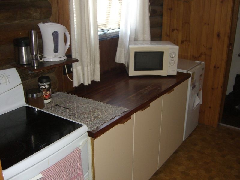 87 Blackett Avenue, Young NSW 2594