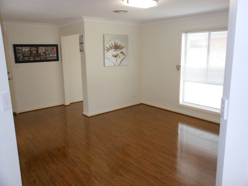 55 Templemore St, Young NSW 2594