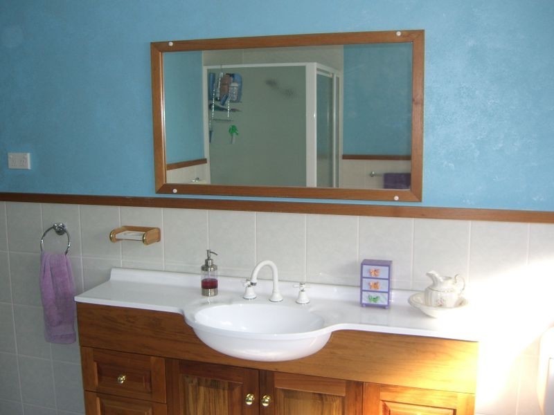 11 Sam Place, Young NSW 2594