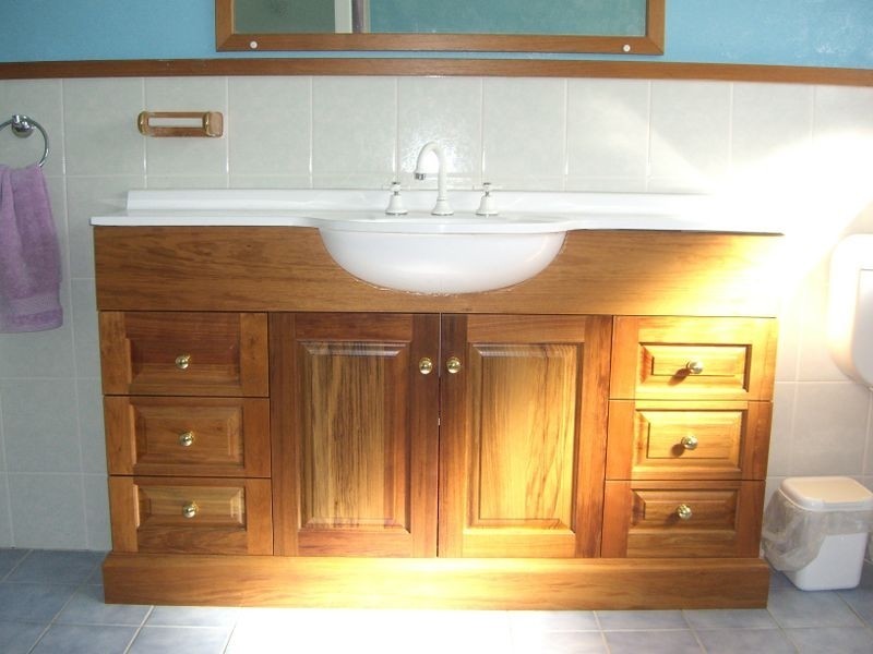 11 Sam Place, Young NSW 2594