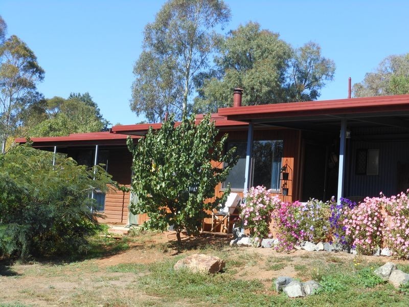 4 Tipperary Lane, Young NSW 2594