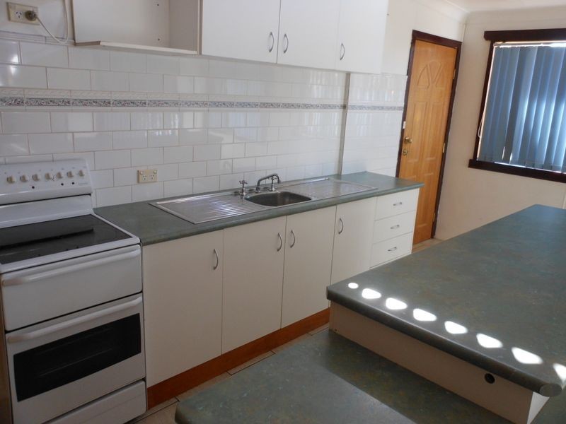 4 Tipperary Lane, Young NSW 2594