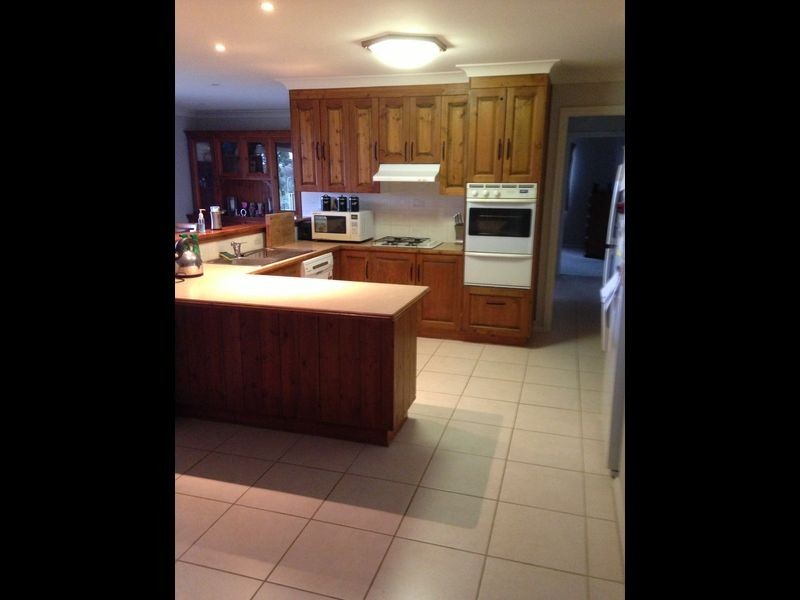 8 Martin Close, Young NSW 2594