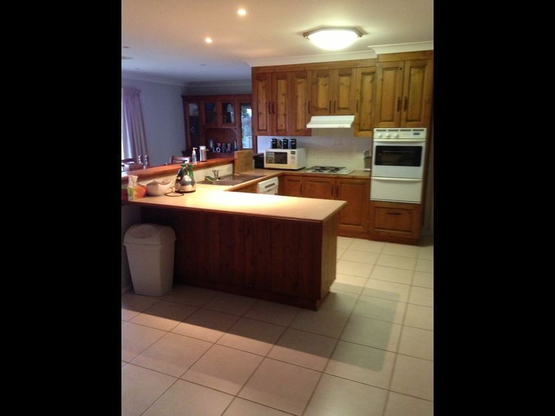 8 Martin Close, Young NSW 2594