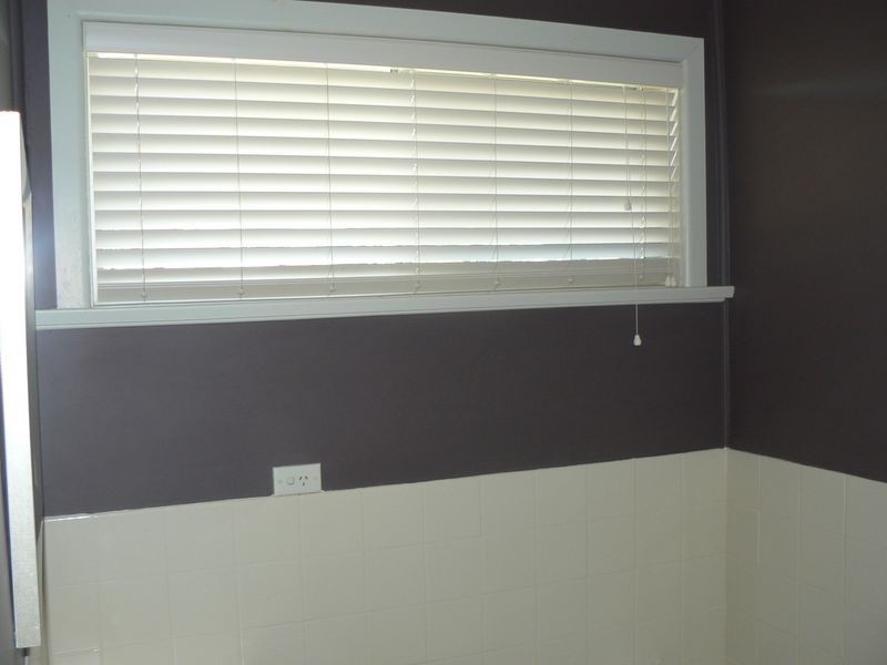 24 Murringo Street, Young NSW 2594