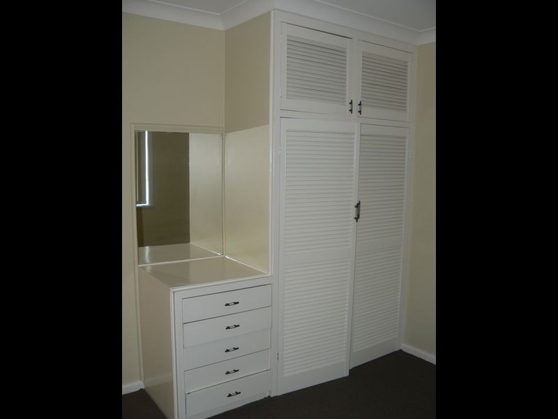 24 Murringo Street, Young NSW 2594