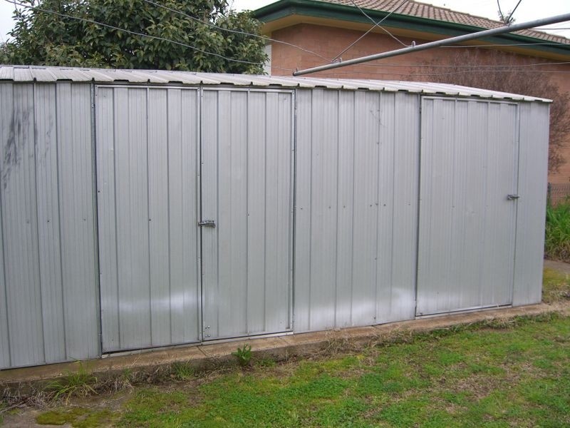 24 Murringo Street, Young NSW 2594