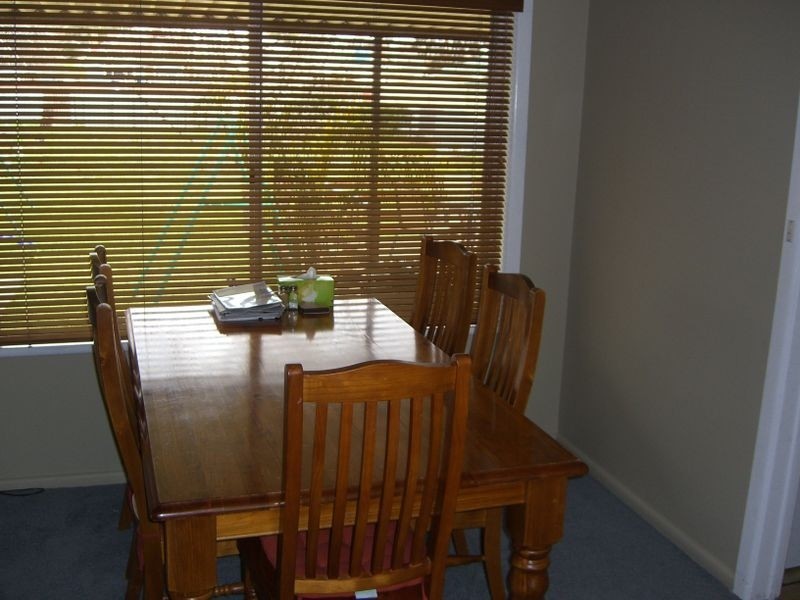 53 Binalong Street, Young NSW 2594