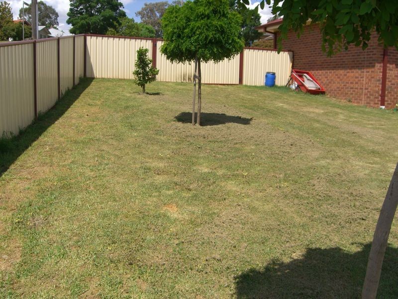 1/51 Templemore Street, Young NSW 2594