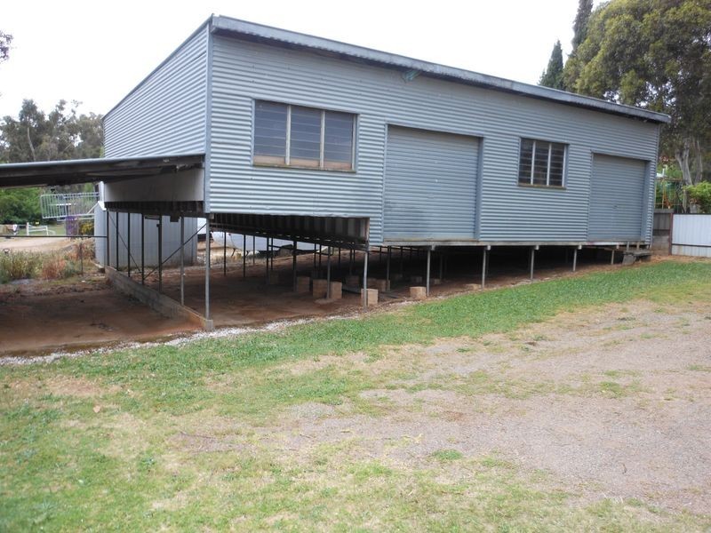 7 Melville Street, Young NSW 2594